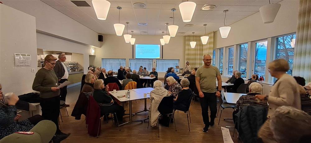 Bilete frå dialogkafe om Framtidas eldreomsorg - Klikk for stort bilete